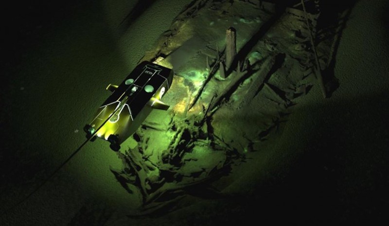 Byzantine_wreck_with_Surveyor_ROV.jpg